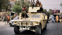 Obrněná auta Humvee už také patří v Afghánistánu Tálibánu