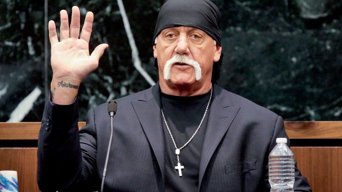 Hulk Hogan u soudu  se společností  Gawker Media