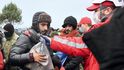 Běloruský režim posílá už dva roky uprchlíky z Blízkého východu do Polska. Vznikají kvůli tomu i nebezpečné situace.
