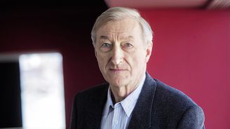 Julian Barnes v brilantní knize bere čtenáře na pouť po takzvané Belle Époque