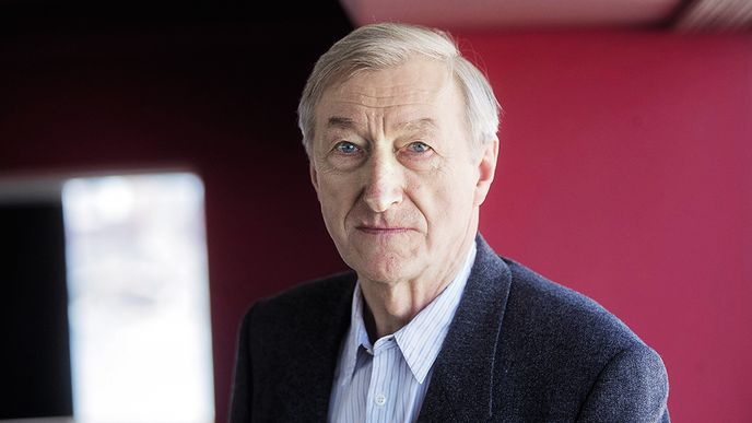 Populární spisovatel Julian Barnes, držitel Man Bookerovy ceny i letošní Ceny Jeruzaléma