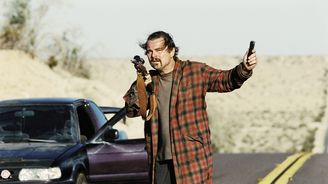 O čem je oscarová Jedna bitva za druhou? DiCaprio, Del Toro a Sean Penn klopýtají satirou na Ameriku O čem je oscarová Jedna bitva za druhou? DiCaprio, Del Toro a Sean Penn klopýtají satirou na Ameriku