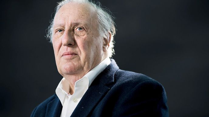 Frederick Forsyth neumí psát o něčem, co neviděl zblízka.