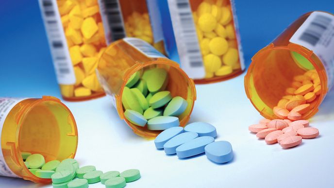 Pestrobarevné pilulky trendují