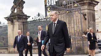 Erdoğan na koni (i v Praze). Turecký prezident umí ve svůj prospěch využít evropské problémy