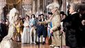 Historický snímek se skvělými kostýmy je volně inspirován životem Jeanne du Barry, milenky Ludvíka XV., který se do ní bláznivě zamiloval a Jeanne, což bylo tehdy naprosto nepřípustné, se za ním přestěhovala do Versailles