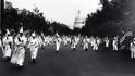 Manifestační pochody  Ku Klux Klanu jsou dodnes legální - na základě prvního dodatku ústavy USA