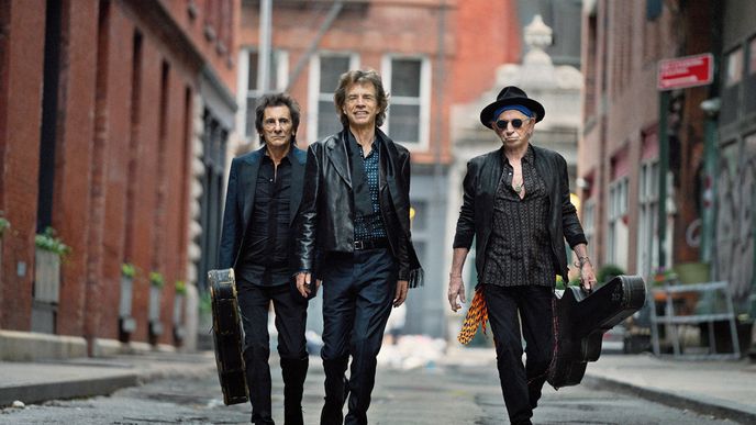 Ronnie Wood, Mick Jagger a Keith Richards, 2023. Dohromady jim je 235 let.