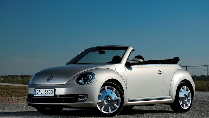 Volkswagen Beetle Cabrio – duch legendárního volkswagenu žije