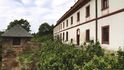 V klášteře v Rabštejně nad Střelou buduje klient Natallie Makovik centrum pro meditace a jógu