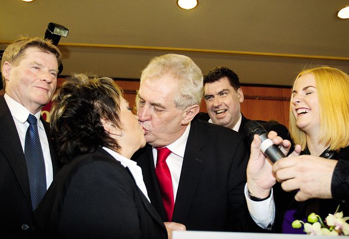 Oslava po zvolení Miloše Zemana prezidentem v roce 2013