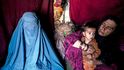 Ženy v uprchlickém táboře na okraji Kábulu