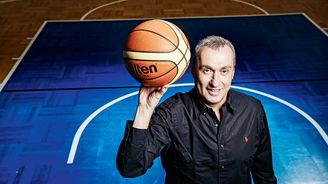 Chtěl bych české občanství, říká izraelský trenér české basketbalové reprezentace Ron Ginzburg