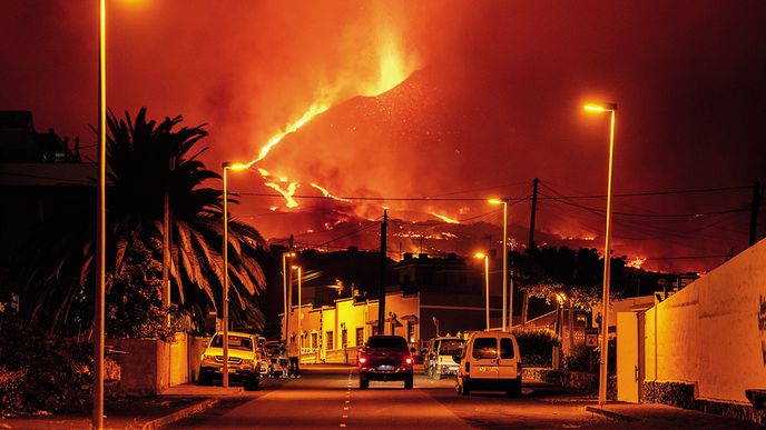 Čech Libor Tomek žije na kanárském ostrově La Palma, kde lidi od září trápí vybuchující sopka