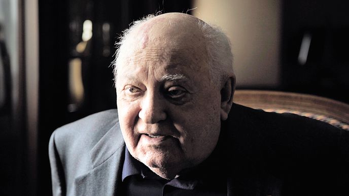 Michailu Gorbačovovi je devadesát