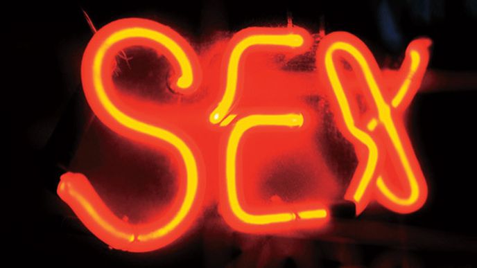 Kdepak příběhy prodejné vášně ve městě neonů! Podezřele často v pitvorných příbězích Josefa Moníka na sex nedochází.