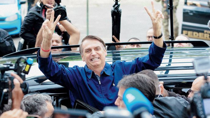 První kolo voleb vyhrál Bolsonaro se ziskem téměř 47 procent hlasů, v druhém porazil kandidáta Strany dělníků (získal 55 procent hlasů)