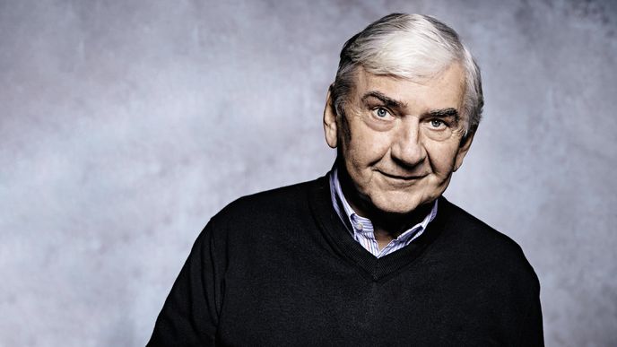 Kolegové v Národním se mě ptali: Kdes byl teď? Já říkám: V Košicích. V Košicích? Proč?! No protože tam bylo tisíc lidí, všichni se bavili a mě to ohromně povznáší. Kolegové v Národním se mě ptali: Kdes byl teď? Já říkám: V Košicích. V Košicích? Proč?! No protože tam bylo tisíc lidí, všichni se bavili a mě to ohromně povznáší.