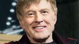 Výrok týdne „Mám ještě dva herecké projekty, ale jakmile je dodělám, adieu, budu se soustřeďovat už jen na režírování.“ Robert Redford v rozhovoru se synem Dylanem mluvil o konci své kariéry, jeho agent nicméně vzápětí uvedl, že o žádném končení nemůže být řeč a že jeho klienta čeká ještě spousta práce.