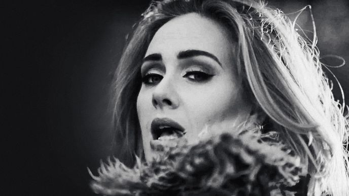 Adele se opět vyšvihla do čela všech možných žebříčků. Její album si jen za první den koupily přes dva milióny fanoušků.