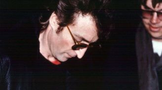Před čtyřiceti lety nečekaně zhasla největší z hudebních hvězd John Lennon
