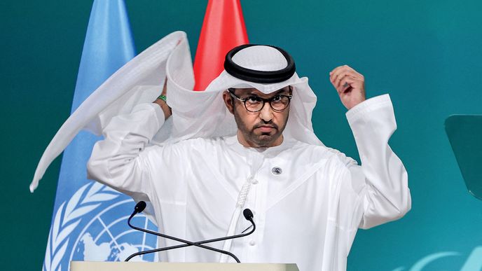 Sultán Ahmad al-Džábir. Klimatický summit v Dubaji řídí paradoxně šéf ropné společnosti, který prosazuje fosilní paliva