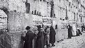 … před vznikem Státu Izrael představovali Židé (navzdory rozšířenému mínění) 65 procent obyvatel města