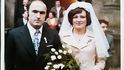 Máma s tátou se vzali 5. prosince 1975 na Novoměstské radnici v Praze