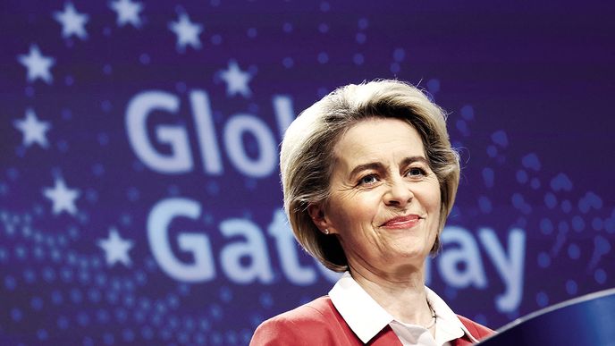 Německá spojka v Evropě – Ursula von der Leyenová je předsedkyní Evropské komise. Zcela „náhodou“ pochází z Německa.