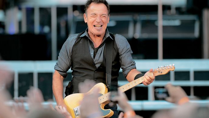 Bruce Springsteen  v pražském Edenu: to byly čtyřhodinové rockové orgie. Takhle kdyby na tomhle stadionu aspoň jednou zahrála Slavie ...