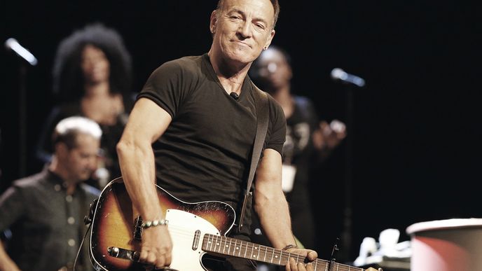 V lednu 2014 vystoupil Bruce Springsteen v jihoafrickém Kapském Městě  