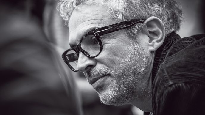 Alfonso Cuarón se vrátil z Hollywoodu zpátky ke kořenům
