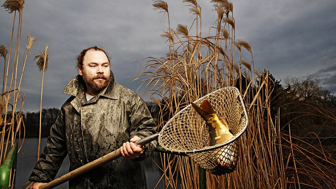 Farmář Pavel Šich: „Kvůli tlaku na cenu prodávají rybářství megalevně a mafie, která drží místa s významným obratem, má na prodeji v řádech víc než rybáři.“