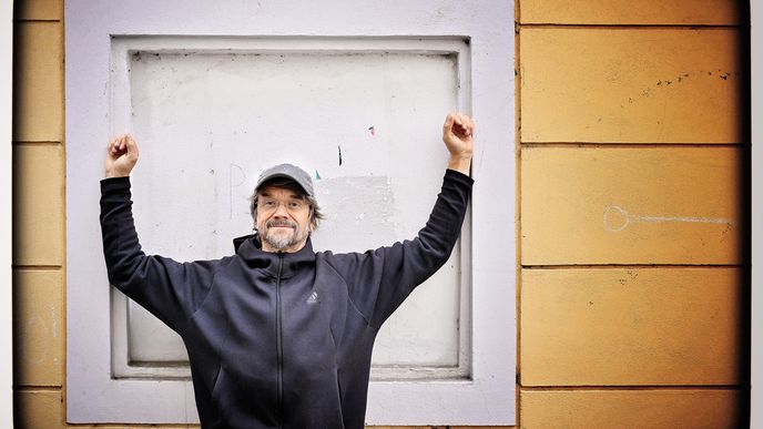 Hudebník, milovník vážek, cestovatel a nyní i spisovatel Dan Bárta Hudebník, milovník vážek, cestovatel a nyní i spisovatel Dan Bárta