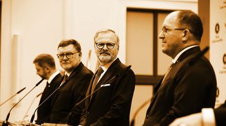 Vysvědčení Fialovy vlády: ani premiant, ani propadlík. A kdo může za inflaci? Vysvědčení Fialovy vlády: ani premiant, ani propadlík. A kdo může za inflaci?