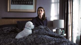 Vysoká hra bradou. Claire Danesová opět hraje psychicky nestabilní oběť vlastního ega Vysoká hra bradou. Claire Danesová opět hraje psychicky nestabilní oběť vlastního ega