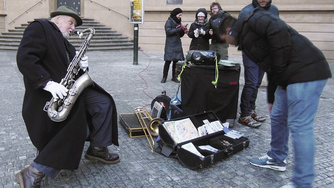 Kluci, neblázněte,  tak jako Felix to v životě nemůžete zahrát. (Hráli jste snad někdy s Goťákem ve Slaném?)