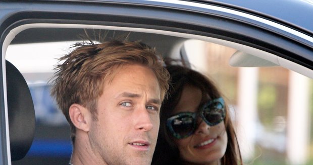 Ryan Gosling si užívá vztahu s Evou Mendes