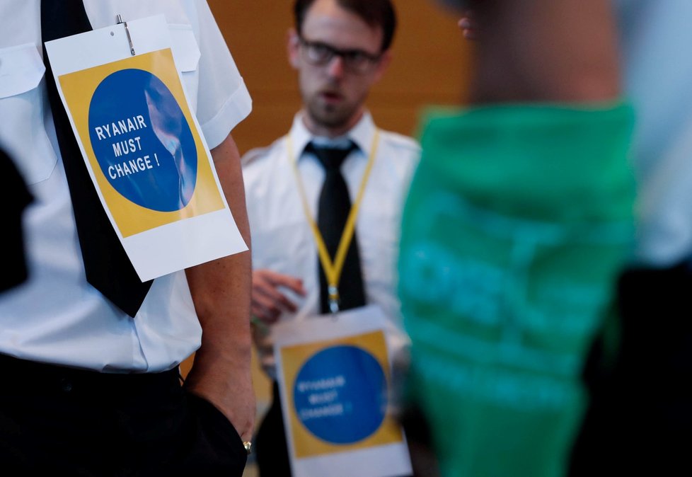 Vedení aerolinek podle VC trvalo na mediátorovi z Irska, který podle nich nemá potřebné právní znalosti pro Německo.