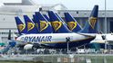 Největší nízkonákladové aerolinky v Evropě Ryanair tvrdí, že nebudou pouštět na palubu letadel klienty s letenkami koupenými přes Kiwi.com.
