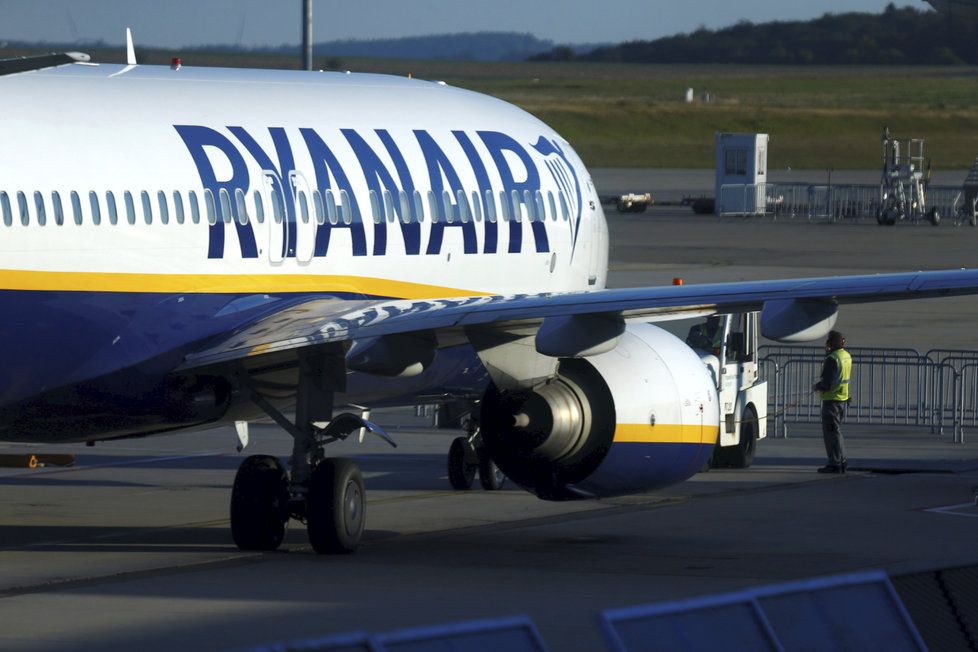 Piloti letecké společnost Ryanair v Německu stávkují, došlo ke zrušení 150 letů (12.9 2018)