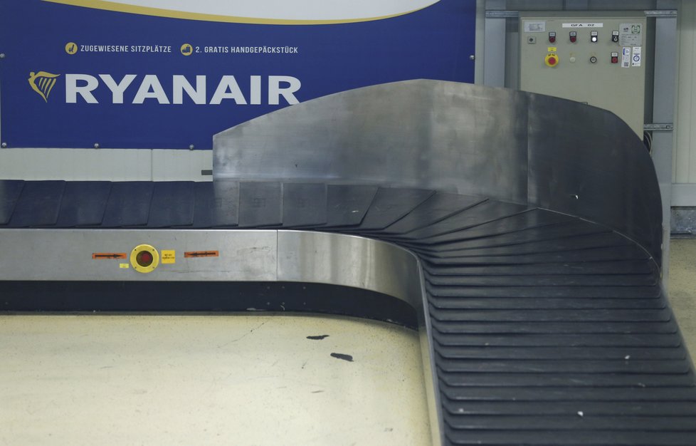 Piloti letecké společnost Ryanair v Německu stávkují, došlo ke zrušení 150 letů (12.9 2018)