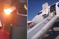 Panika na palubě: Hořící telefon vyhnal pasažéry z letadla, vzplál od nabíječky