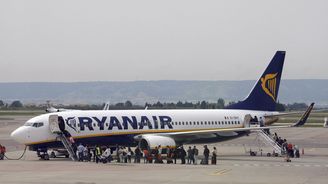 Ryanair ruší stovky letů. Ke stávce se připojí i  němečtí piloti