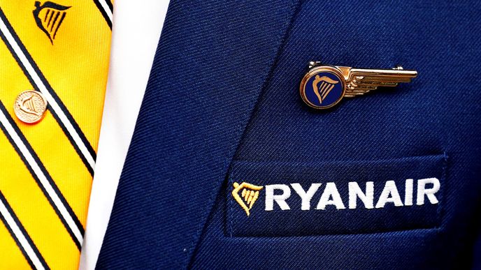 Ryanair kvůli potížím plánuje propouštění