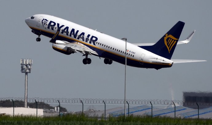 Rekordní zisk. Nízkonákladovka Ryanair vyplatí svou první dividendu