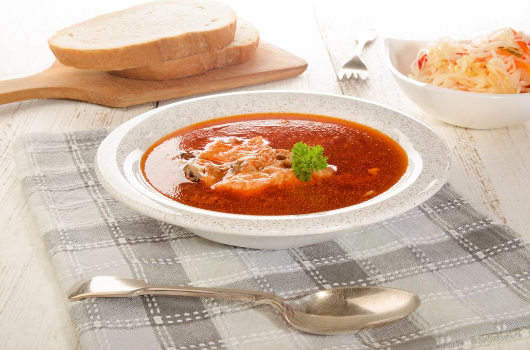 Maďarská rybí polévka