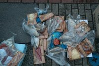 Nechutný objev! Veterináři v Praze našli vůz s rybami: Živé ryby bez vody a rozmrazené rybí výrobky