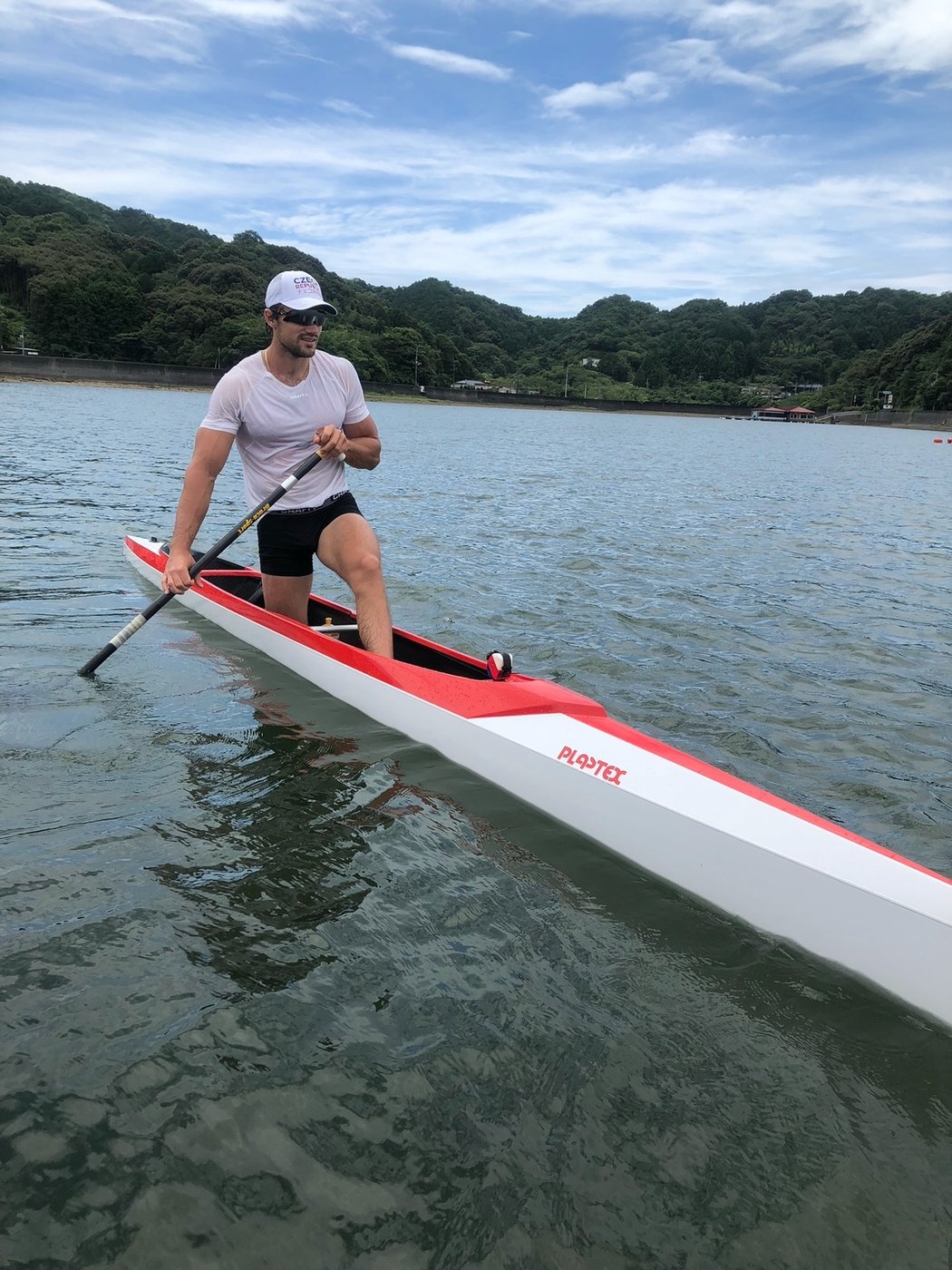 Kanoista Martin Fuksa v Susaki během finální přípravy na olympijské závody v Tokiu.