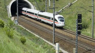 Deutsche Bahn žalují Moravia Steel. Chtějí miliardy za koleje